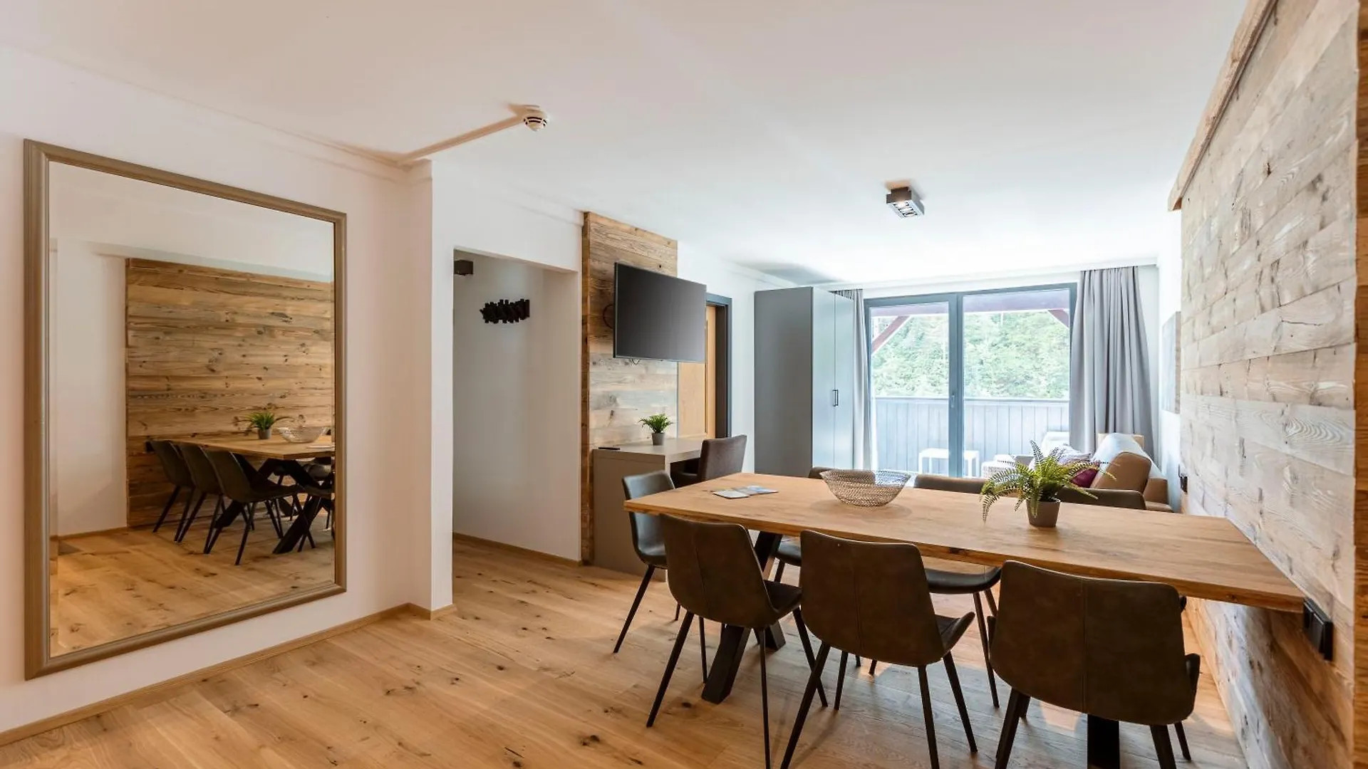 Saalbach Suites By Alps Resorts Aparthotel