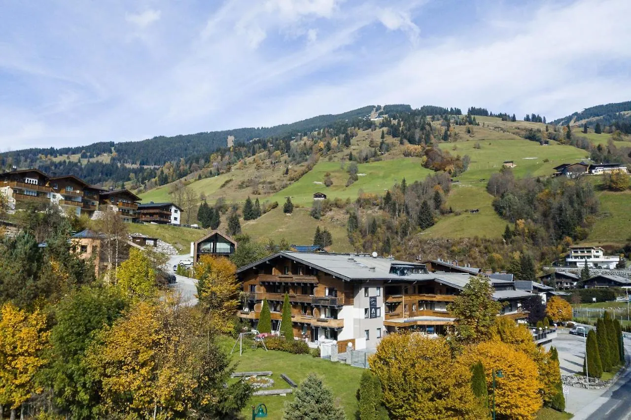 Saalbach Suites By Alps Resorts Aparthotel