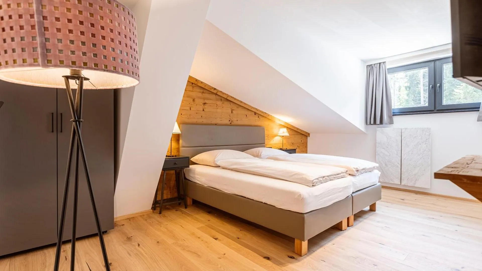 Aparthotel Saalbach Suites By Alps Resorts