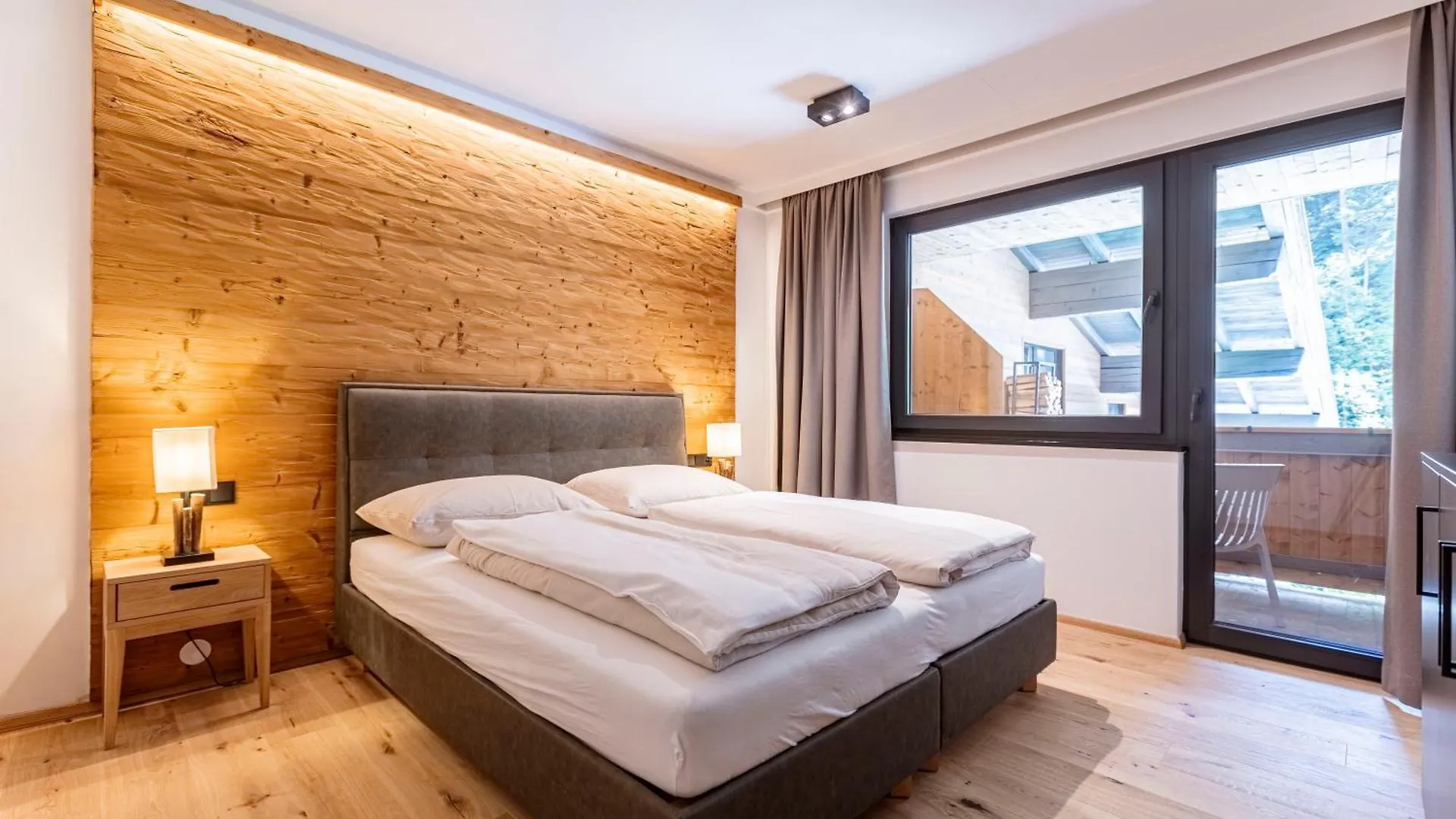 Saalbach Suites By Alps Resorts Aparthotel