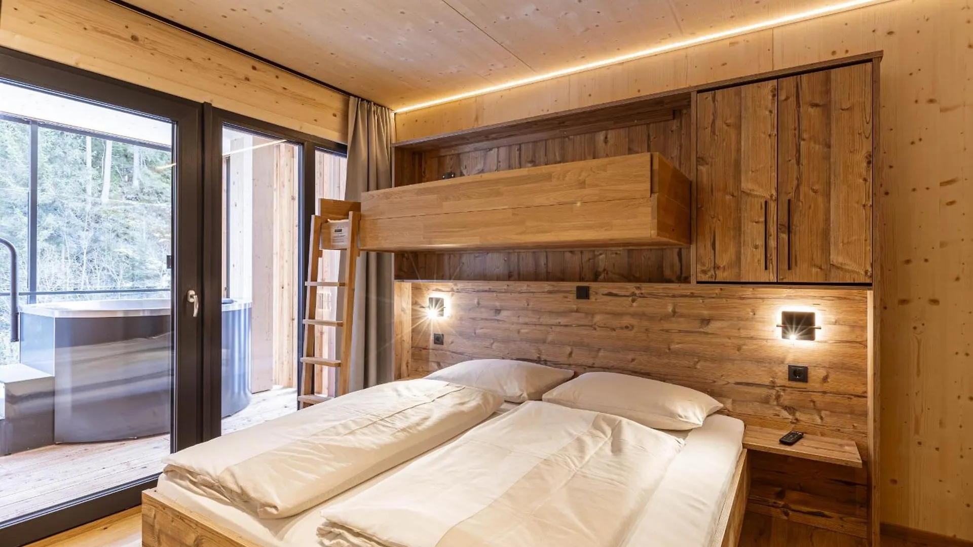 Aparthotel Saalbach Suites By Alps Resorts Austria