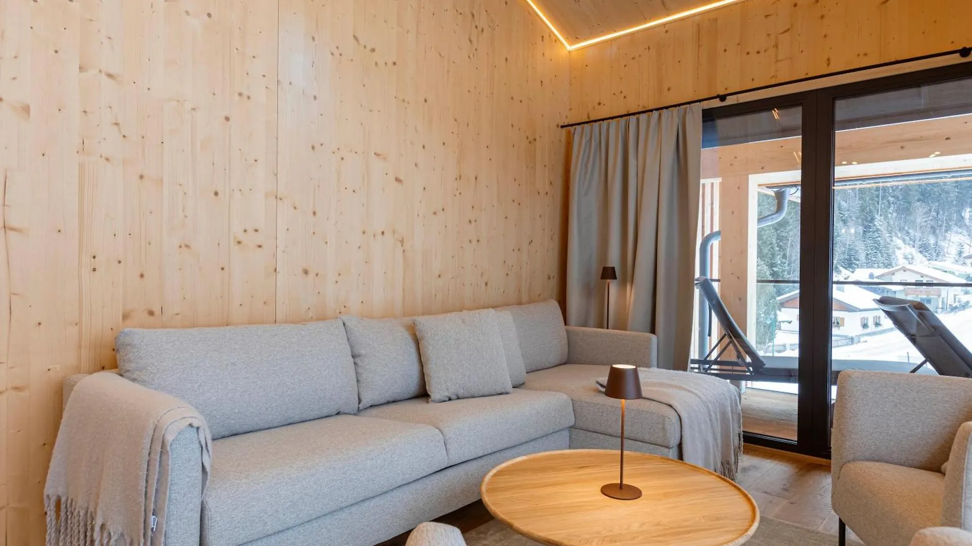 Aparthotel Saalbach Suites By Alps Resorts